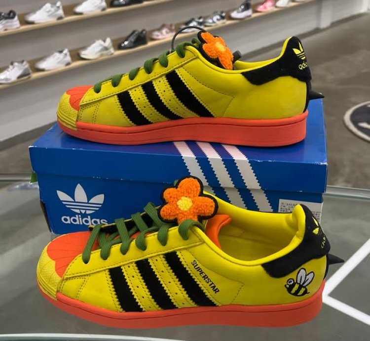 Adidas Superstar melting Sadness Bee