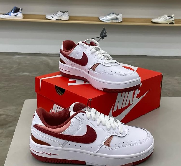 Nike Gamma Force Low desert Berry