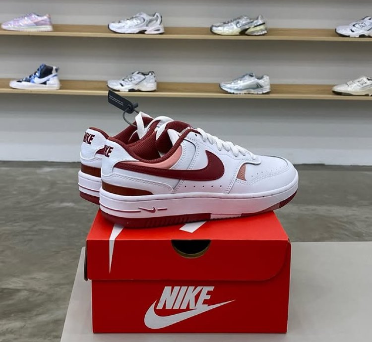 Nike Gamma Force Low desert Berry