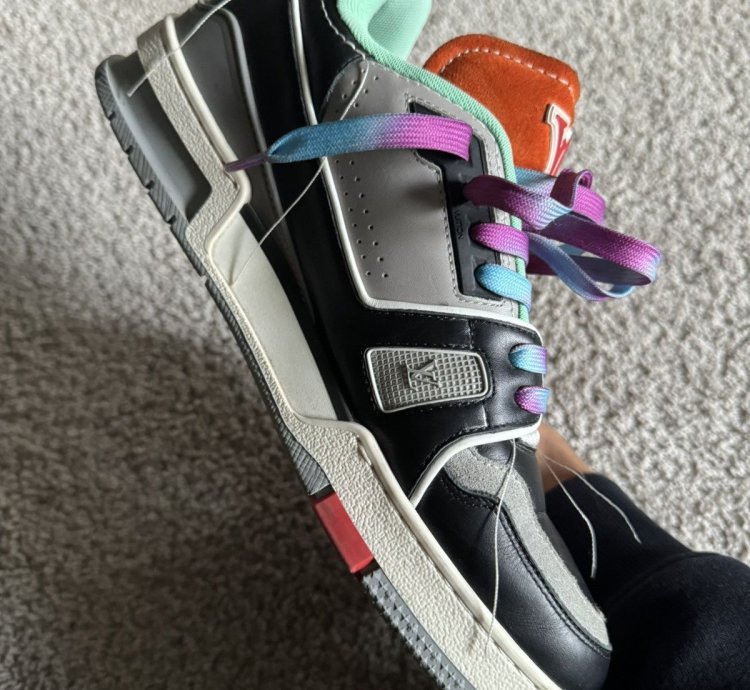 Virgil Abloh Louis Vuitton Trainer Upcycling Size 7