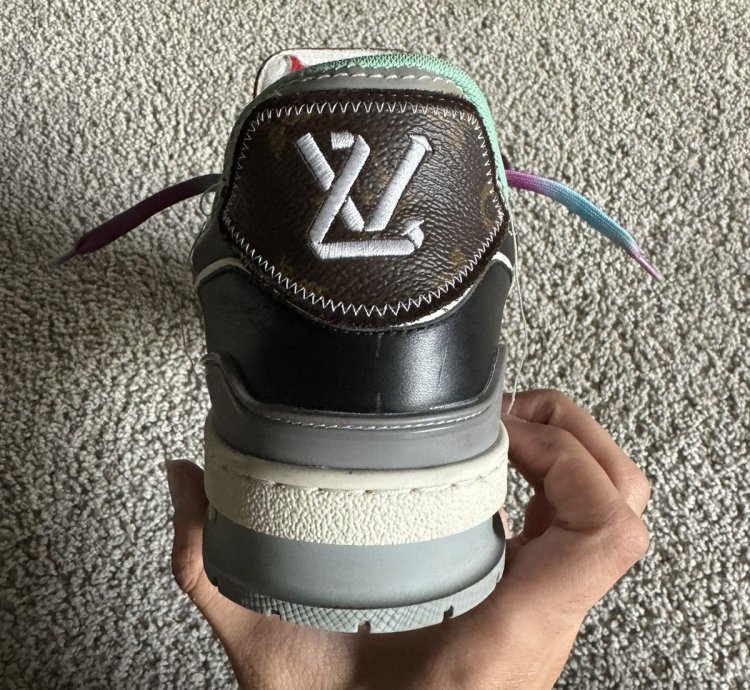Virgil Abloh Louis Vuitton Trainer Upcycling Size 7