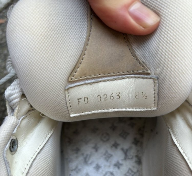 White And Beige Skate Sneakers