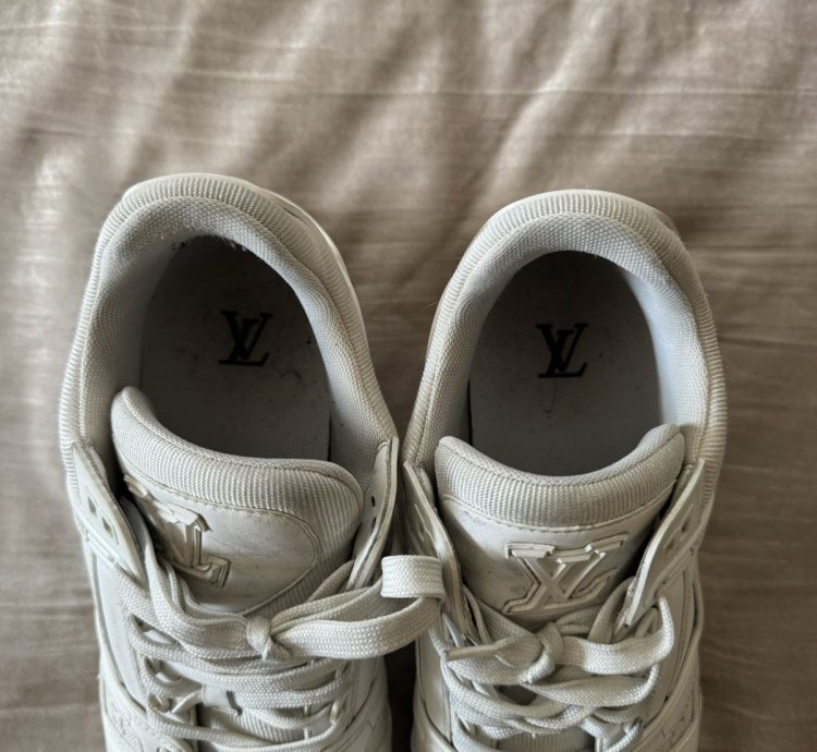 White Lv Virgil Trainers