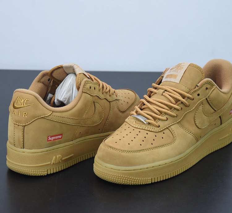 Nike Air Force 1 Low Sp Supreme Wheat