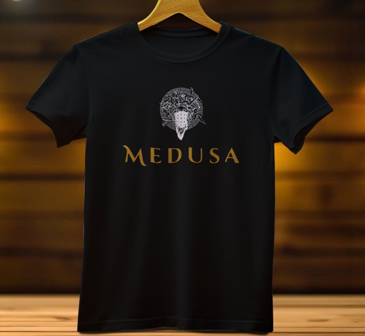 Medussa Gold Logo Mens Tshirt Size Usa