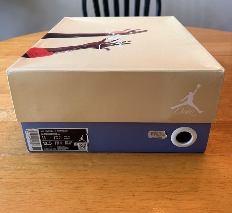 Union La Jordan 4 Off Noir