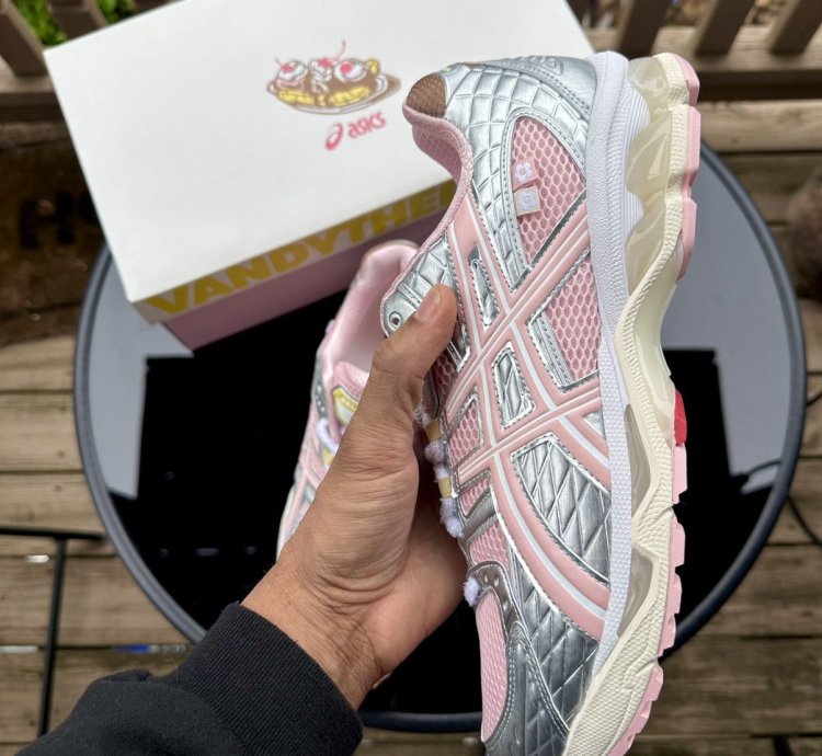 Vandy The Pink Banana Split Asics Gel Nimbus 10 1 - Pink 11