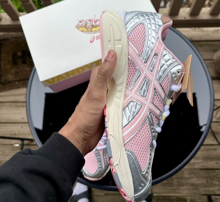 Vandy The Pink Banana Split Asics Gel Nimbus 10 1 - Pink 11