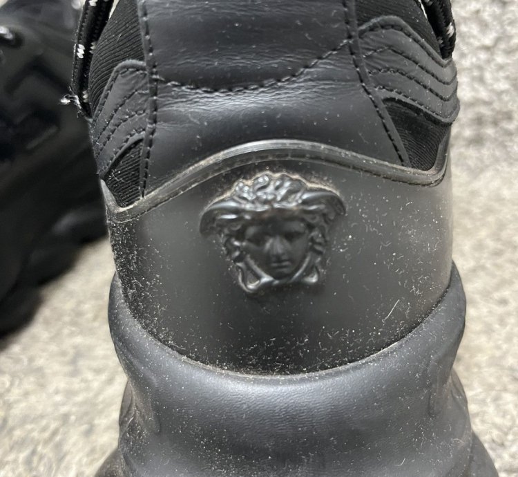 Versace Chain Reactions