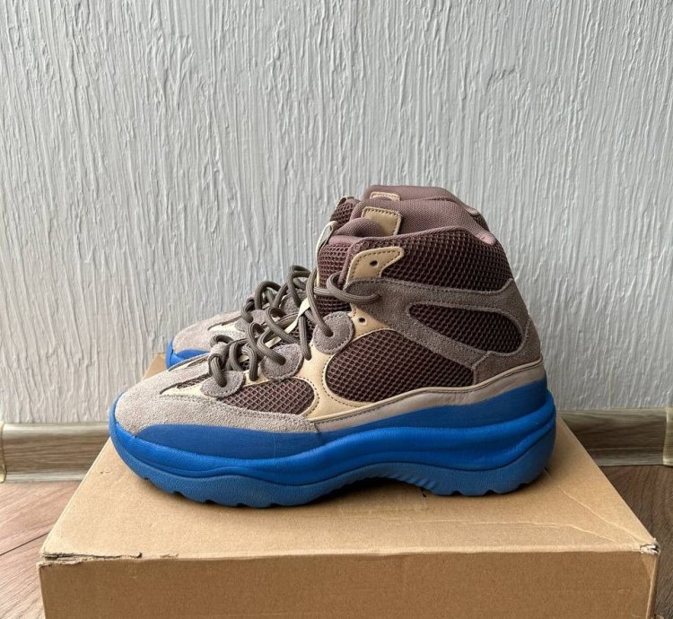 Yeezy Desert Boots Taupe Blue