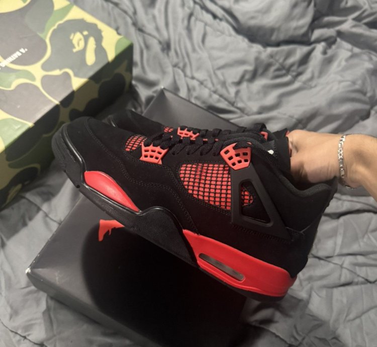 Vnds Red Thunder 4s