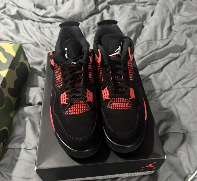 Vnds Red Thunder 4s