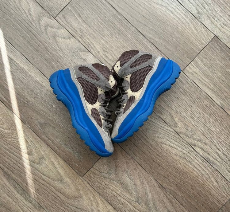Yeezy Desert Boots Taupe Blue