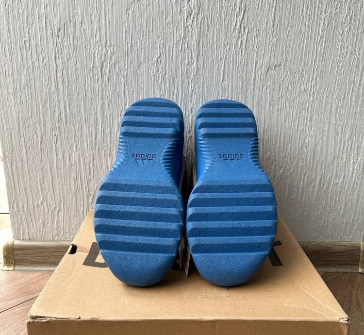 Yeezy Desert Boots Taupe Blue