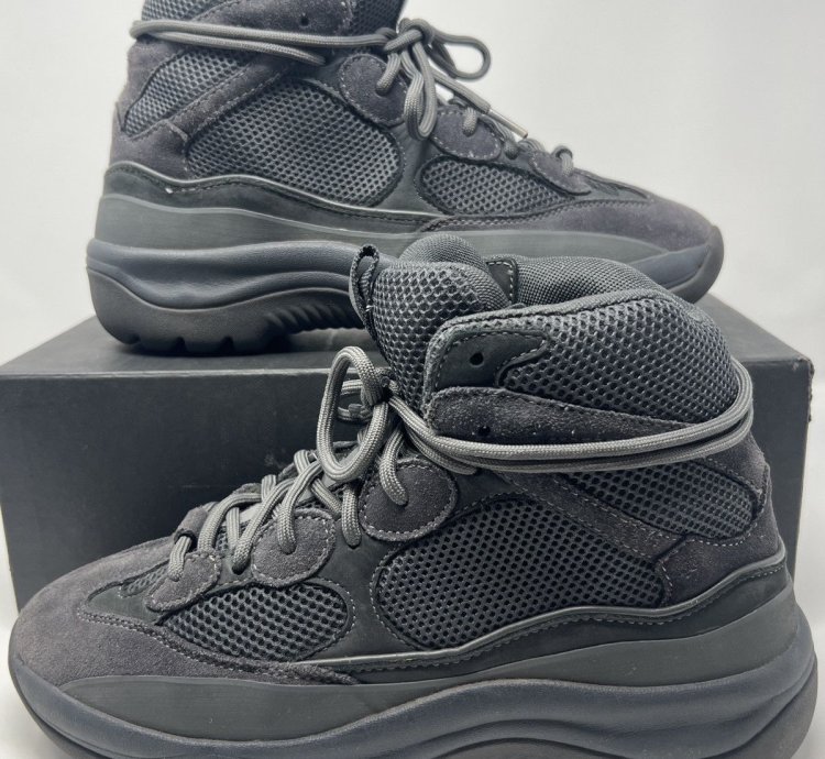 Yeezy Season 6 Desert Boot Graphite Size 44 Eu