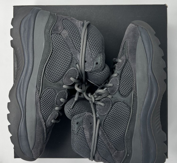 Yeezy Season 6 Desert Boot Graphite Size 44 Eu