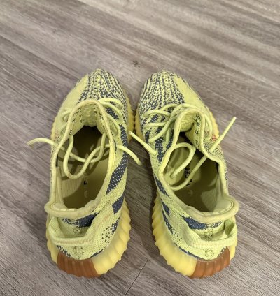 Yeezy Boost 350 V2 Semi-frozen Yellow