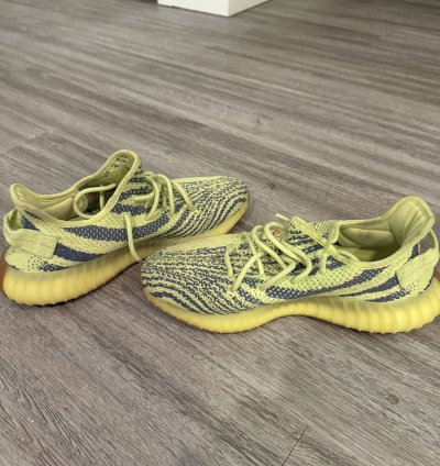 Yeezy Boost 350 V2 Semi-frozen Yellow