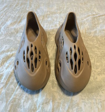 Yeezy Foam Runner Stone Taupe Size 8 Near Neew