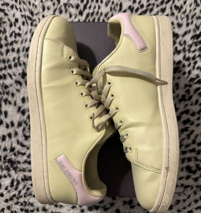 Yellow Pink Raf