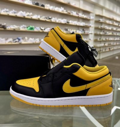 Jordan 1 Low Yellow Ochre