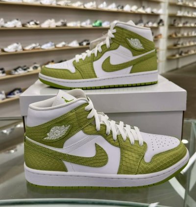 Jordan 1 Mid Green Python
