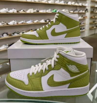 Jordan 1 Mid Green Python