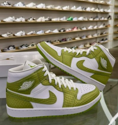 Jordan 1 Mid Green Python