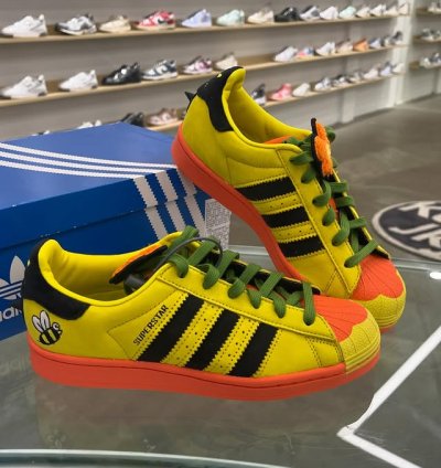 Adidas Superstar melting Sadness Bee