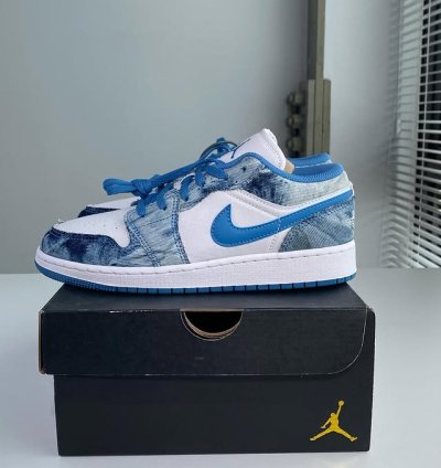 Jordan 1 Low washed Denim