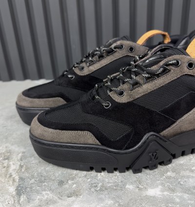 Trainers Sneakers Suede
