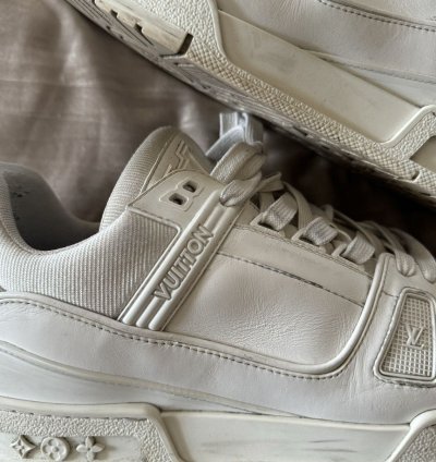 White Lv Virgil Trainers