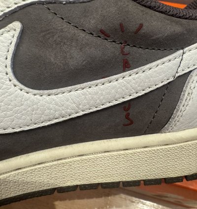 Travis Scott Jordan 1 Low Reverse Mocha Size 10 5