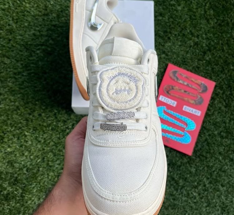 Travis Scott X Air Force 1 Sail