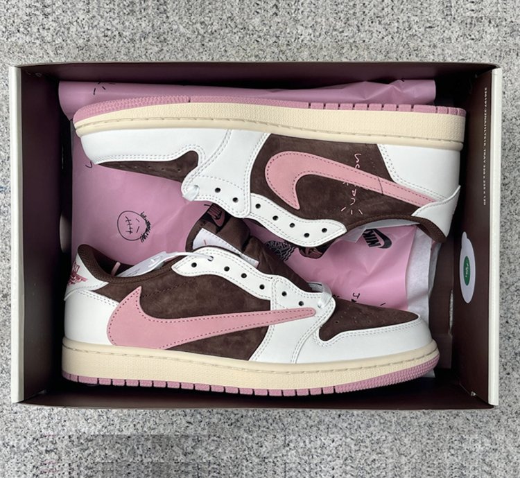 Travis Scott X Air Jordan 1 Low - Dark Pony - Pink Oxford
