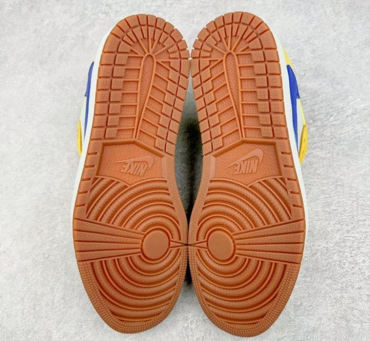 Travis Scott X Air Jordan 1 Low Canary