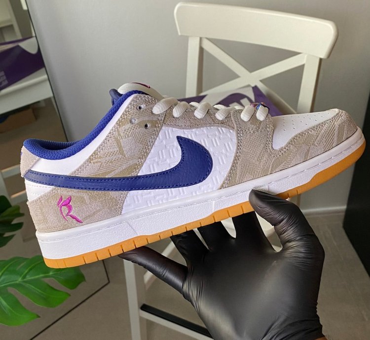 Nike Sb Dunk Low X Ravssa Leal