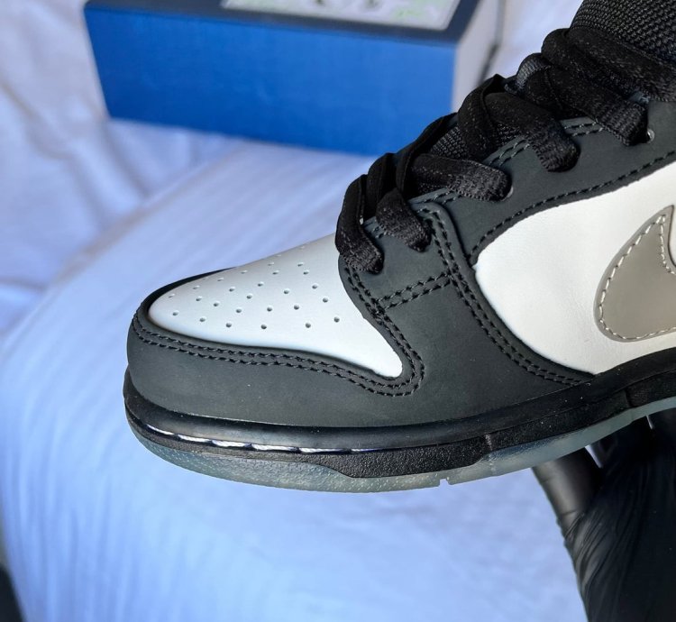 Nike Sb Dunk Panda Pigeon
