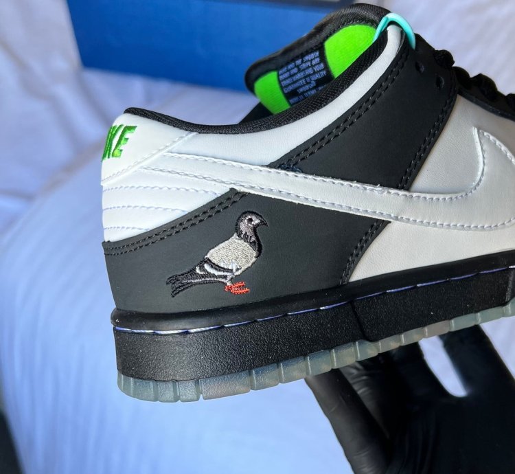 Nike Sb Dunk Panda Pigeon