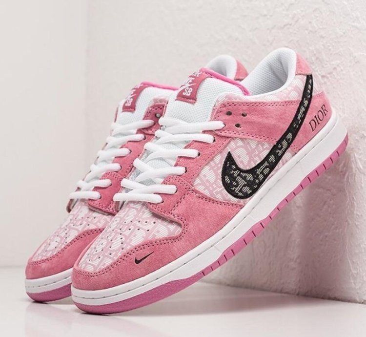 Dior Pink X Nike Sb Dunk Low Pro