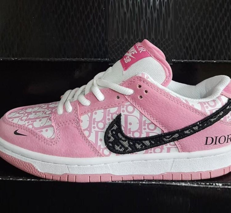 Dior Pink X Nike Sb Dunk Low Pro