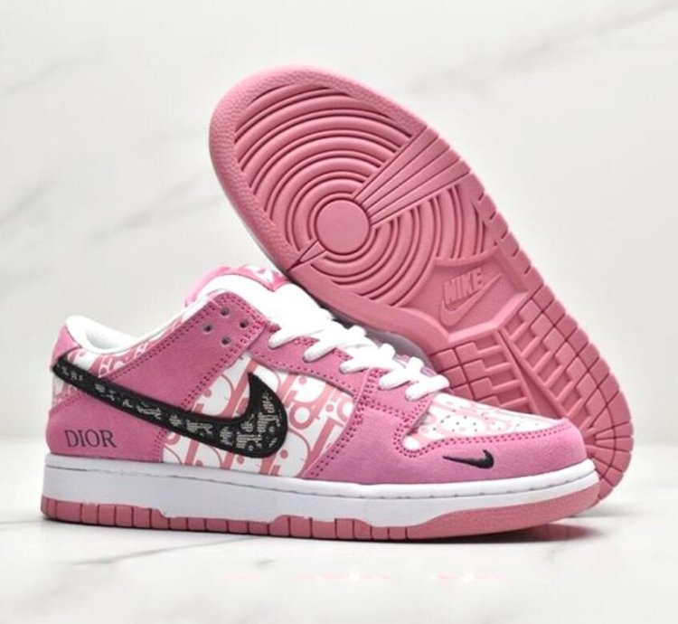 Dior Pink X Nike Sb Dunk Low Pro