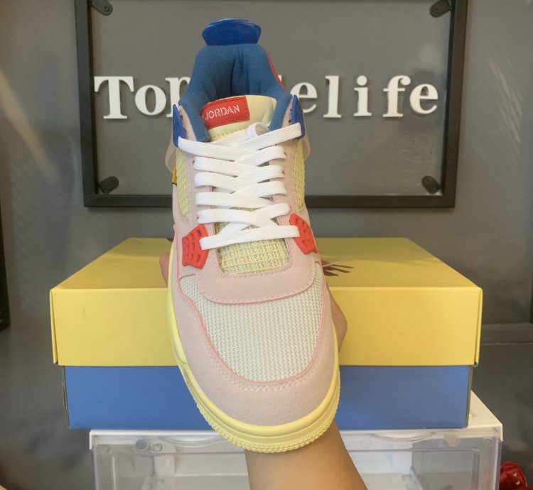 Nike Air Jordan 4  Retro Dc9533-800