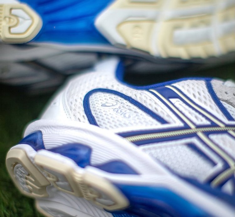 20th Anniversary End X Asics Gel Nimbus 101 Milk