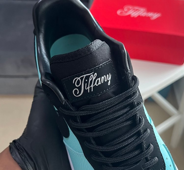 Tiffany Co X Air Force 1 Low 1837 Friends Family