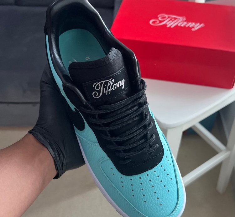 Tiffany Co X Air Force 1 Low 1837 Friends Family