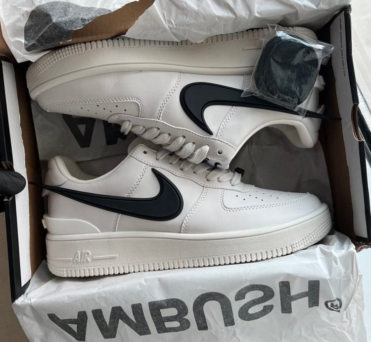 Air Force 1 Low X Ambush Phantom