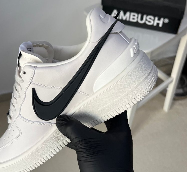 Air Force 1 Low X Ambush Phantom