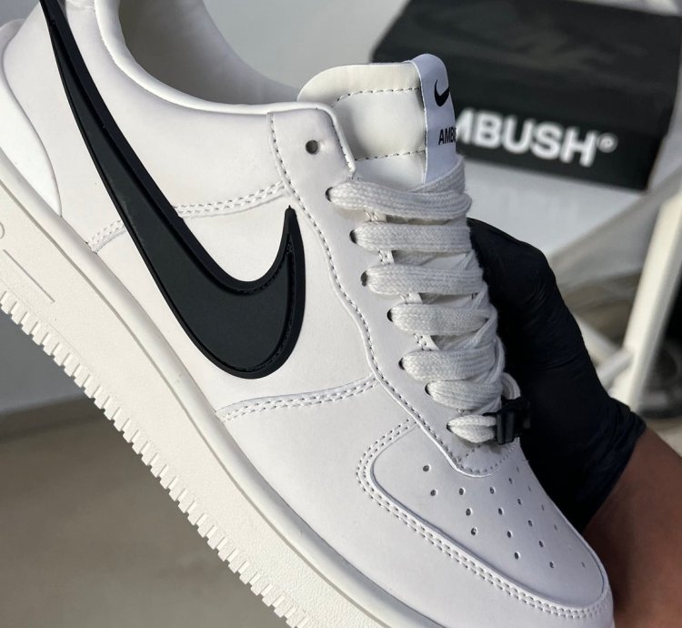 Air Force 1 Low X Ambush Phantom