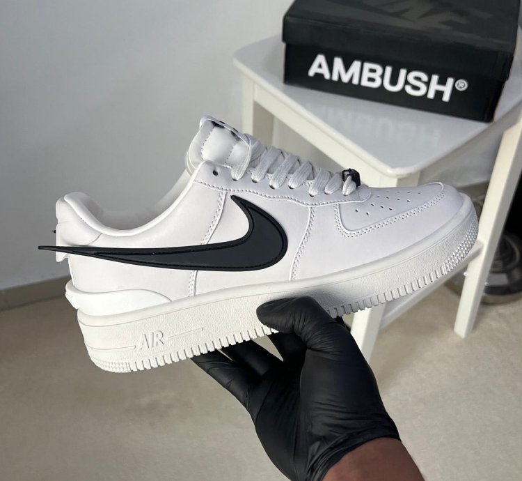 Air Force 1 Low X Ambush Phantom